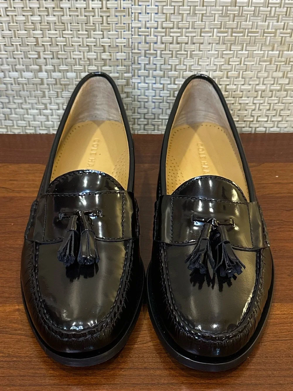 2024 Cole Haan Black Patent Leather Pinch Tassel Loafers 8.5D